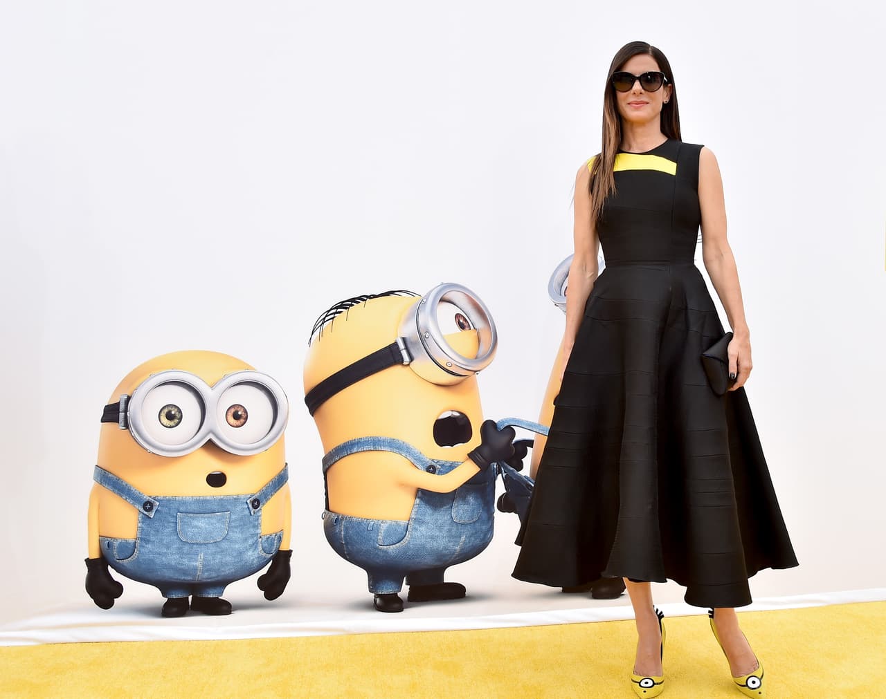 “Vamos a dar todas las ganancias a una organización sin fines de lucro aquí en Los Ángeles”, comentó la actriz a un show.