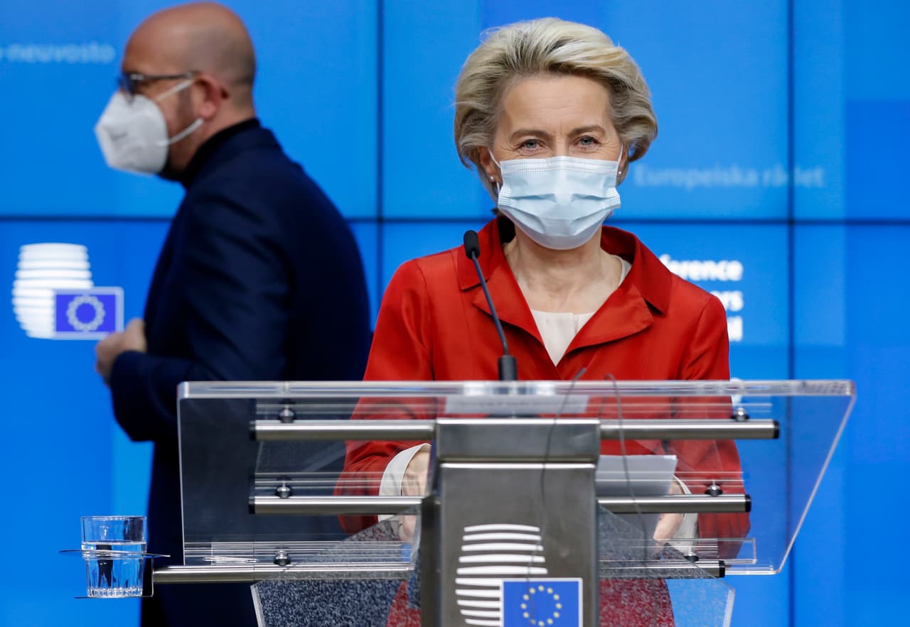 <br>La presidenta de la Comisión Europea, Ursula von der Leyen, durante una conferencia de prensa este jueves 29 de octubre de 2020.