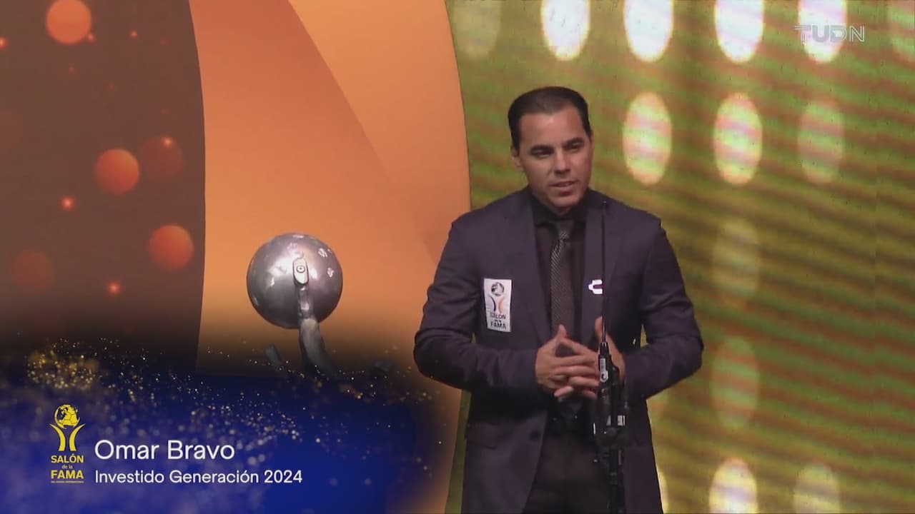 ¿Raúl Jiménez a Chivas? Omar Bravo suelta bombita con Faitelson