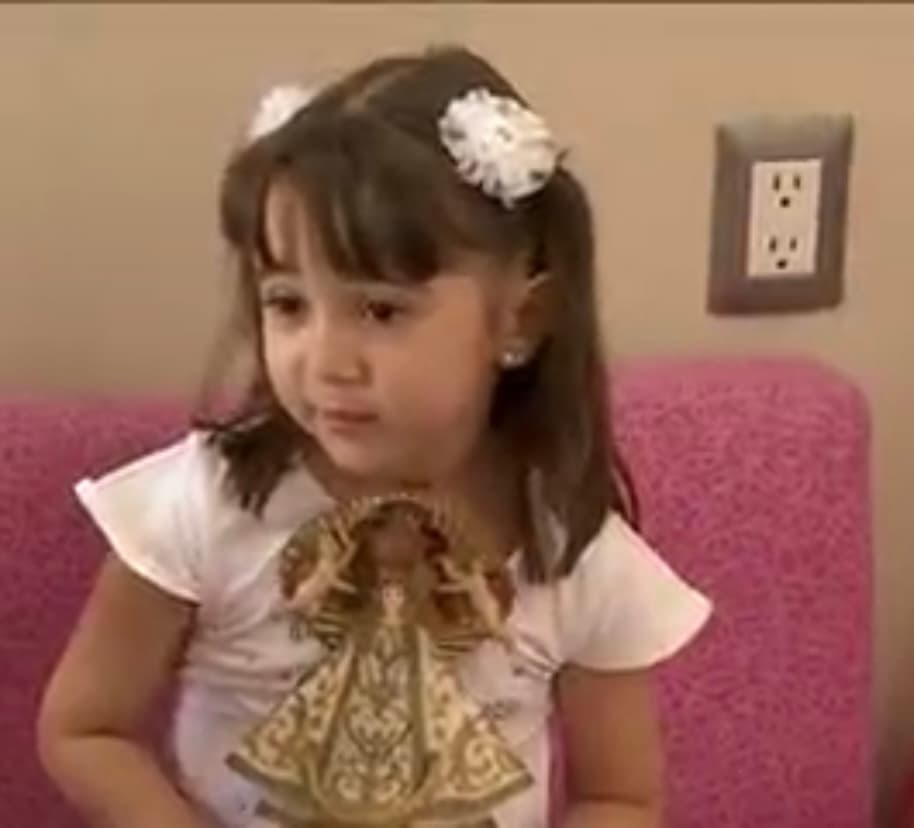 Dos semanas después de aquella caricia que su fe les regaló, Aby despertó y volvió a la normalidad y, aunque sus padres saben que científicamente la encefalitis autoinmune no tiene cura, confían en que su Virgen nunca los abandonará. 
<br>