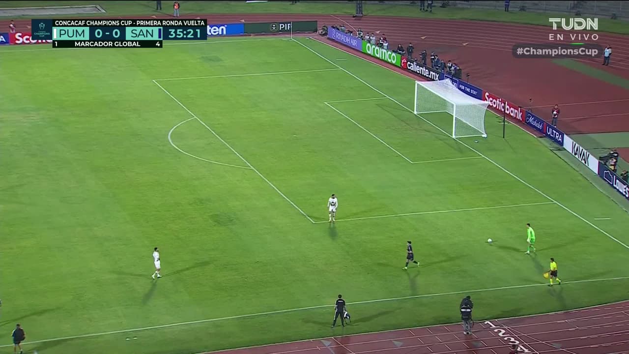 ¡TIRO ATAJADO! disparo por Amahl Pellegrino.