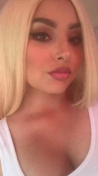 El acoso no solo era entre sus compañeros, pues Zoey relató que incluso uno de sus profesores la llamó "asquerosa".