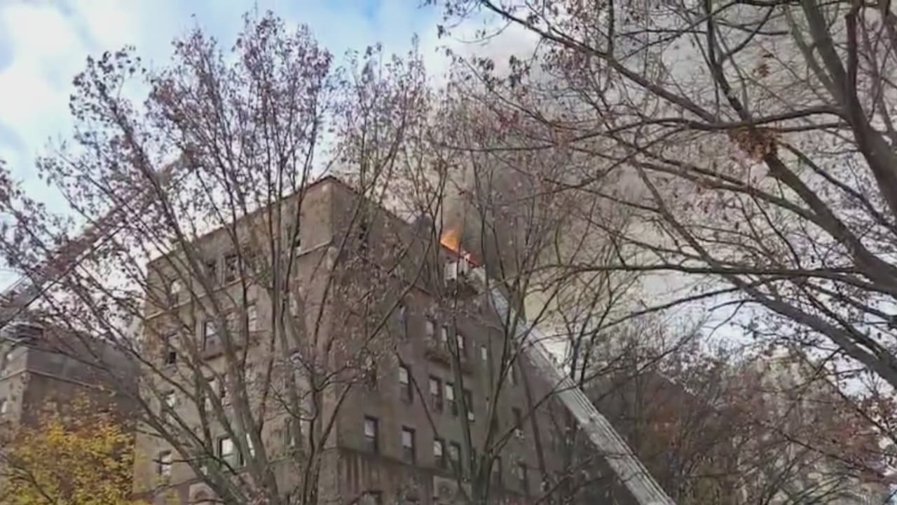 Cientos de personas desplazadas deja un incendio en un edificio de Mount Vernon, Nueva York