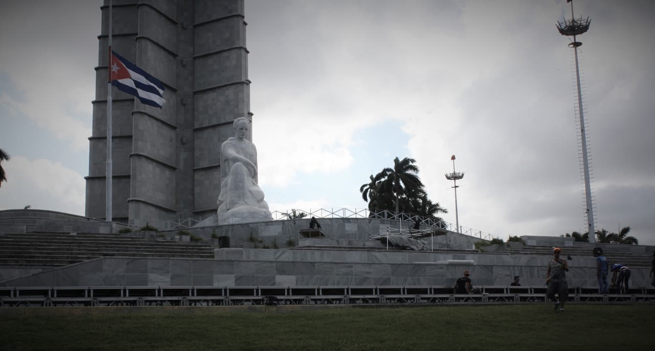 En el país se han declarado nueve días de duelo y así permanecerán hasta el entierro del exgobernante el 4 de diciembre.