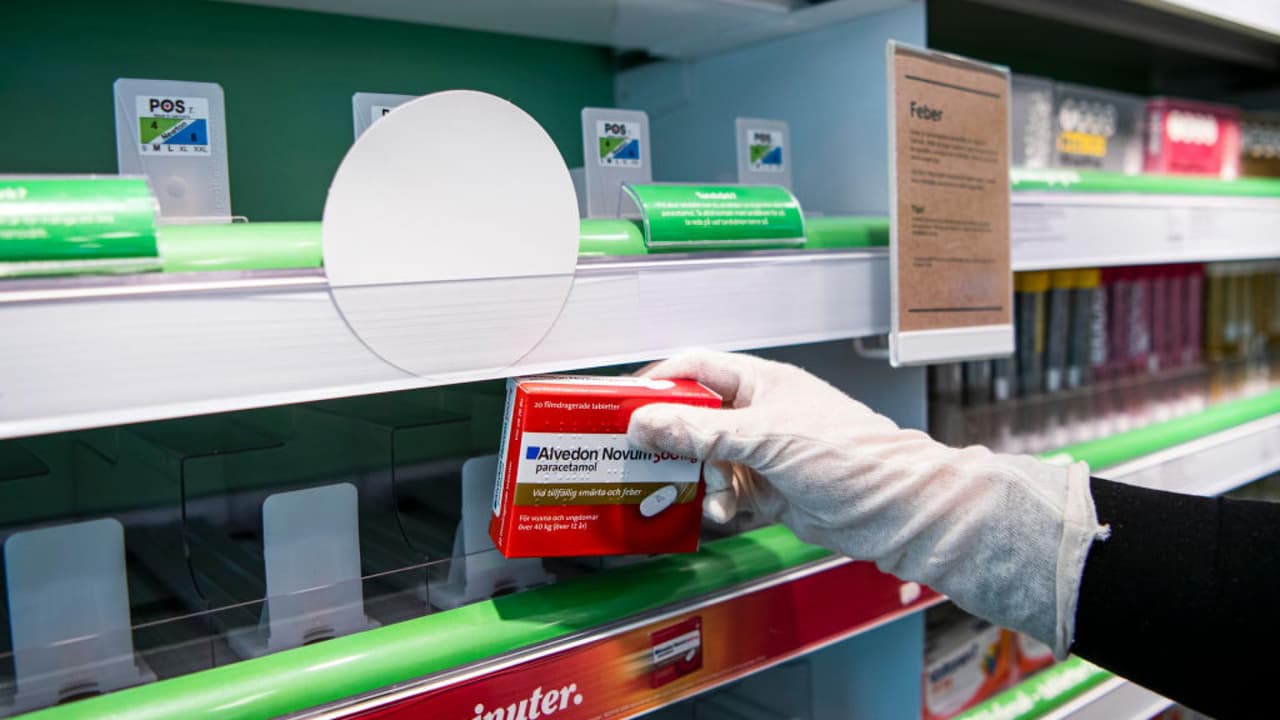 Farmacias en Miami comienzan a restringir la venta de antigripales para niños ante un incremento en la demanda