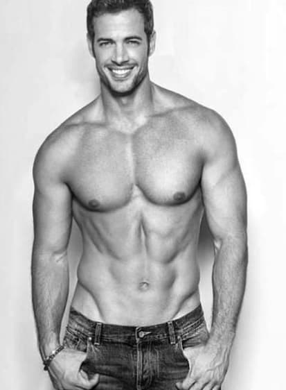 En Premios Juventud 2011 se quitó la camisa y anduvo enseñando sus pectorales sobre el escenario. ¿Irá a hacer lo mismo este año?