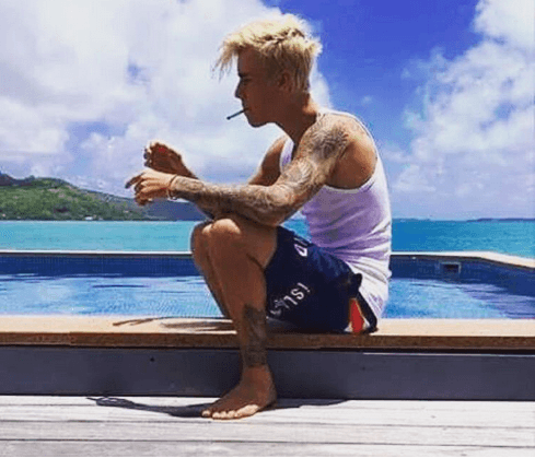 Justin Bieber incluso ha declarado que gracias a la marihuana se inspira mejor.