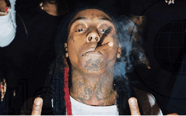 En su música, sus redes y de manera común, no le falta el toque de la alegría.