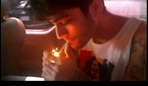 Eso sí, una vez fuera de la misma, no ha negado su gusto por la sustancia.