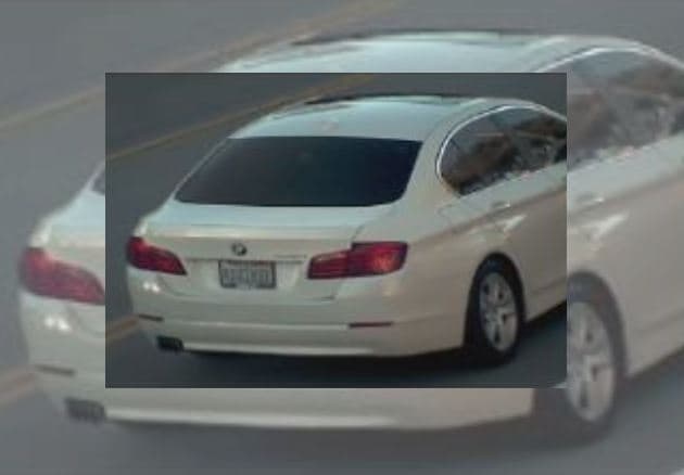 Según reportes la pareja viaja con la menor Alora Benitez, en este vehículo, un carro blanco BMW, 2013, tipo sedan cuatro puertas, con placas del estado de Nevada con la palabra
<b>"MARIMAR."</b>
<br>