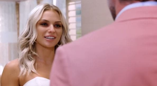 "Además, ellos (Irina y Gabriel) se han llevado muy bien con todo el reparto, con todo el elenco y eso lo transmiten a través de la pantalla", comentó.