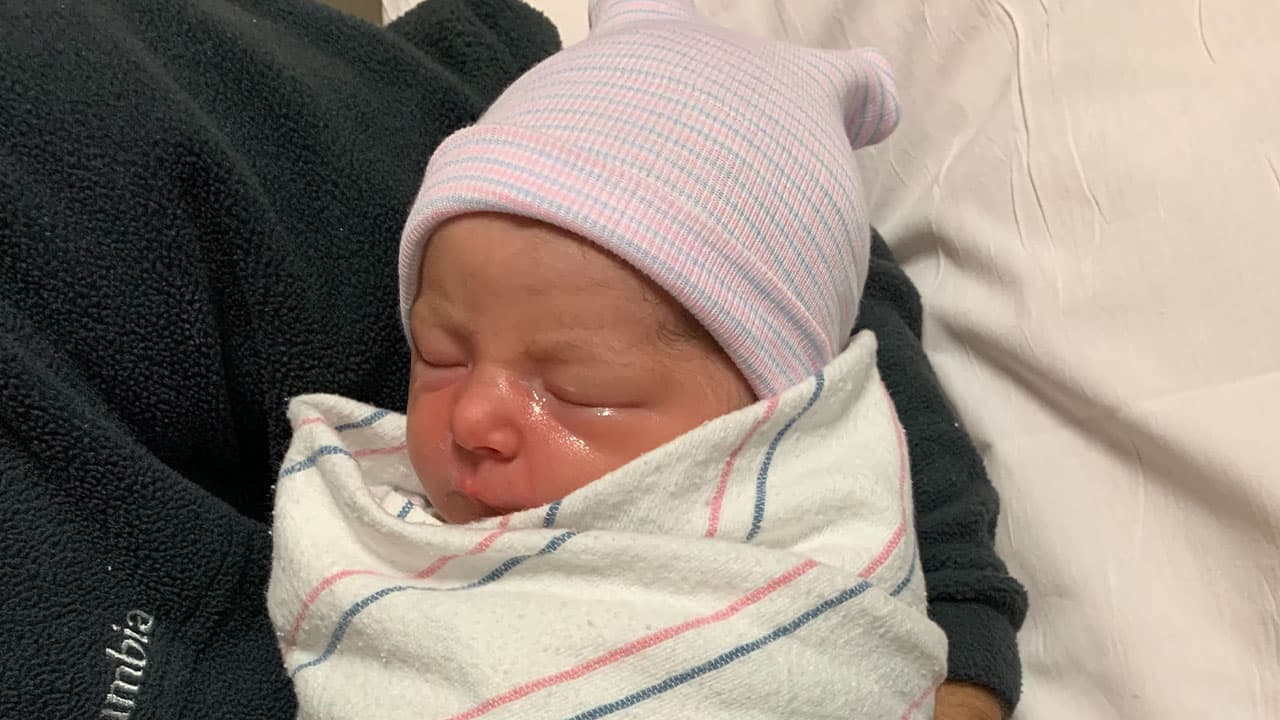 Everly Hope Jones nació en el Duke Regional Hospital.