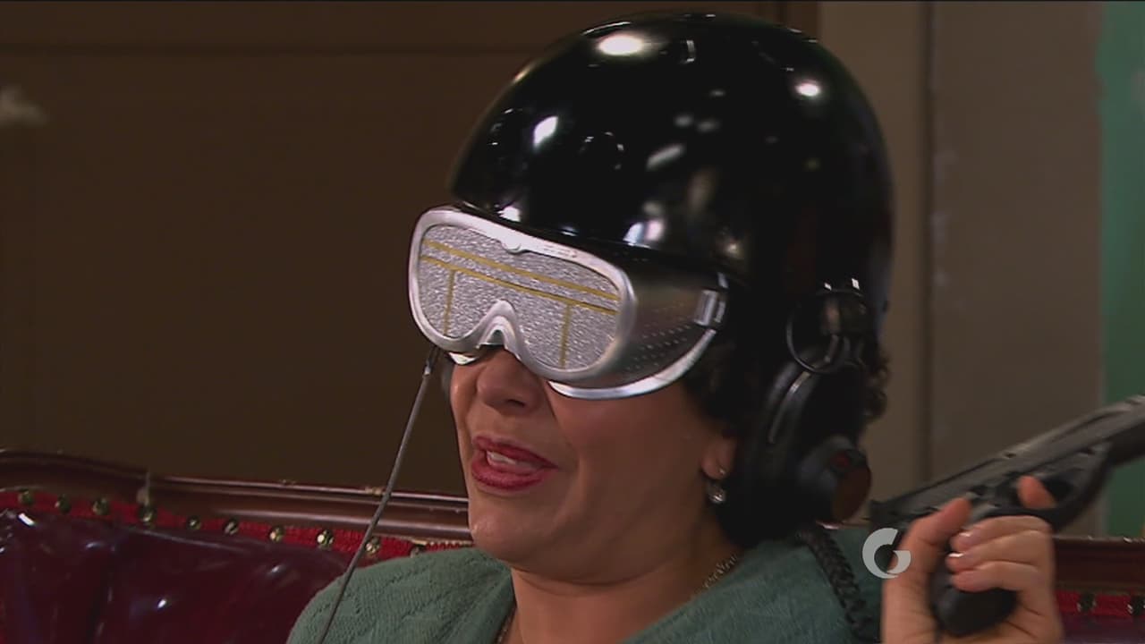 Y si no quieres gastar mucho, con un casco tipo 'RoboCop'' (o lo más similar a él) serás la sensación.