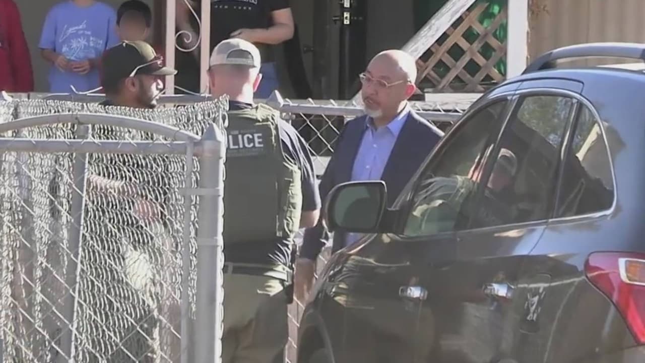 ¿Es delito transportar a personas indocumentadas en Arizona? Expertos responden