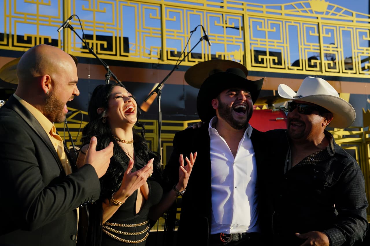 Por más momentos como este, con buena música y mucho cotorreo.