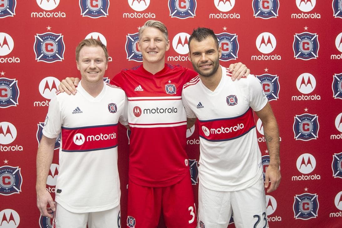 Un diseño muy sobrio y un nuevo patrocinador en las nuevas camisetas de Chicago Fire. (Chicago Fire)