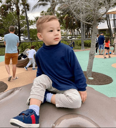 "Cuando tuve a Liam en mis brazos me di cuenta que no amaba menos a Michi más bien mi corazón se había hecho más grande para amarlos con la misma intensidad", expresó emocionada la orgullosa mamá.