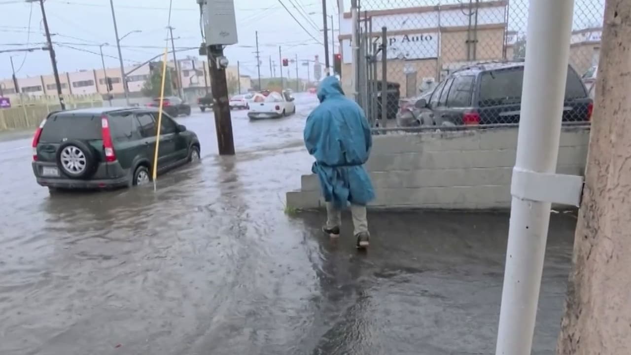 Alerta por inundaciones en California: Así se preparan autoridades y residentes por fuertes lluvias y frío