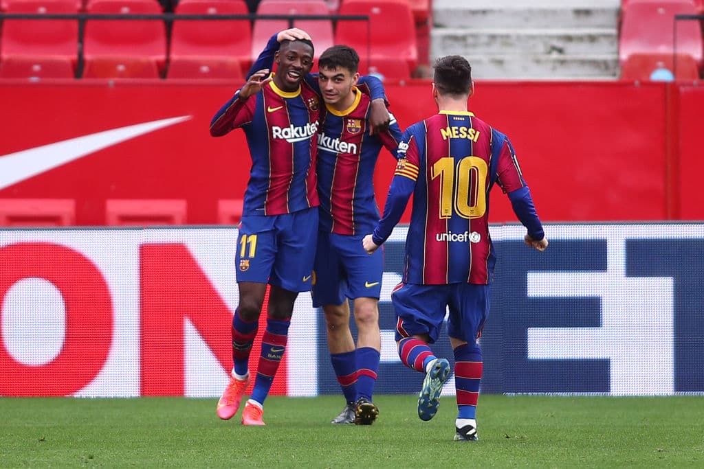 Ousmane Dembélé abrió el marcador a los 29’ de juego y Lionel Messi (85’) selló el resultado hacia la recta final del compromiso. Los blaugranas, con 53 unidades, superan momentáneamente al Real Madrid y se ponen a dos unidades del líder de la competición.