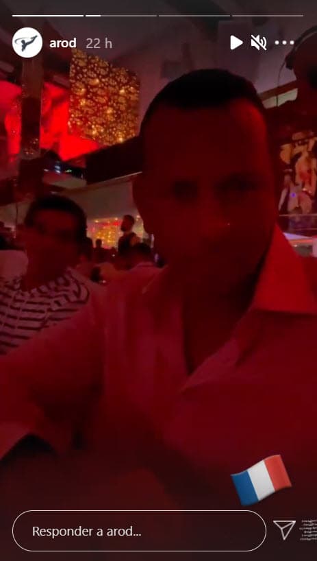 Además, la noche del sábado se fueron a cenar a un lujoso lugar.
<br>