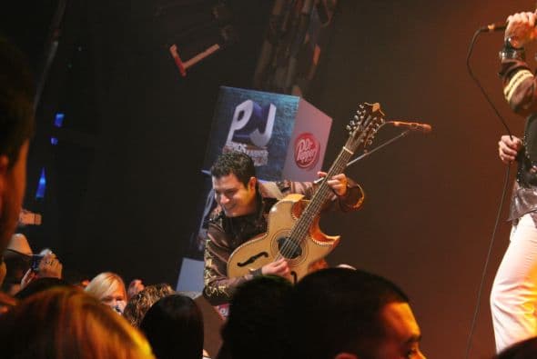 La Trakalosa de Monterrey prendió la fiesta del VIP Tour de Premios Juventud la noche del jueves en el House of Blues ¡Nos dejaron borrachos de amor por ellos!