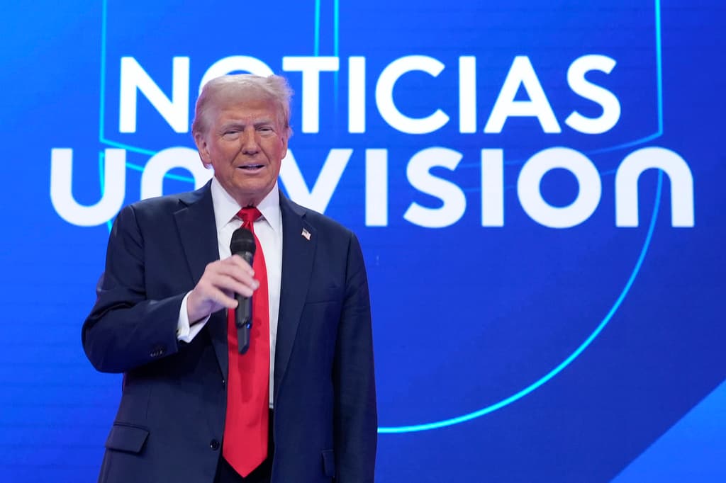 Town hall de Trump con Latinos en Univision | Trump con tono más amable, pero sin explicar mucho, refuerza las ideas de su campaña