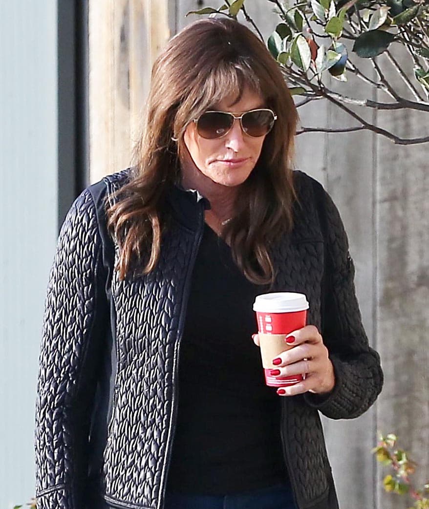 "Voy además a entrevistar a otra docena de personas. Es su libro pero tiene que ser algo honesto", recalcó.