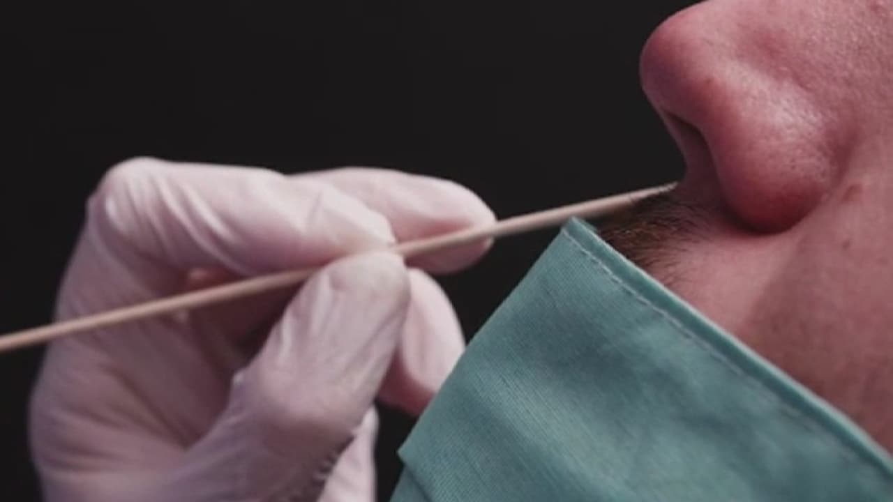 Ante la escasez, se dispara el precio de las pruebas de covid-19