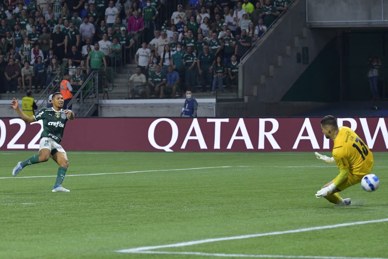 Palmeiras aplastó 5-0 a Cerro Porteño en el Allianz Parque para superar los Octavos de Final con un marcador global de 8-0.