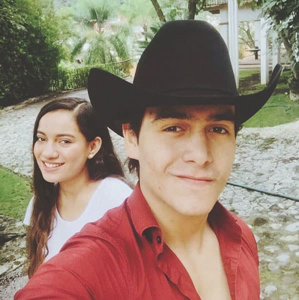 Joana Marcelia quiere ser actriz, y Julián ya declaró que la apoya en su sueño.