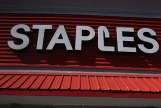 Staples acuerda la compra de su rival Office Depot
