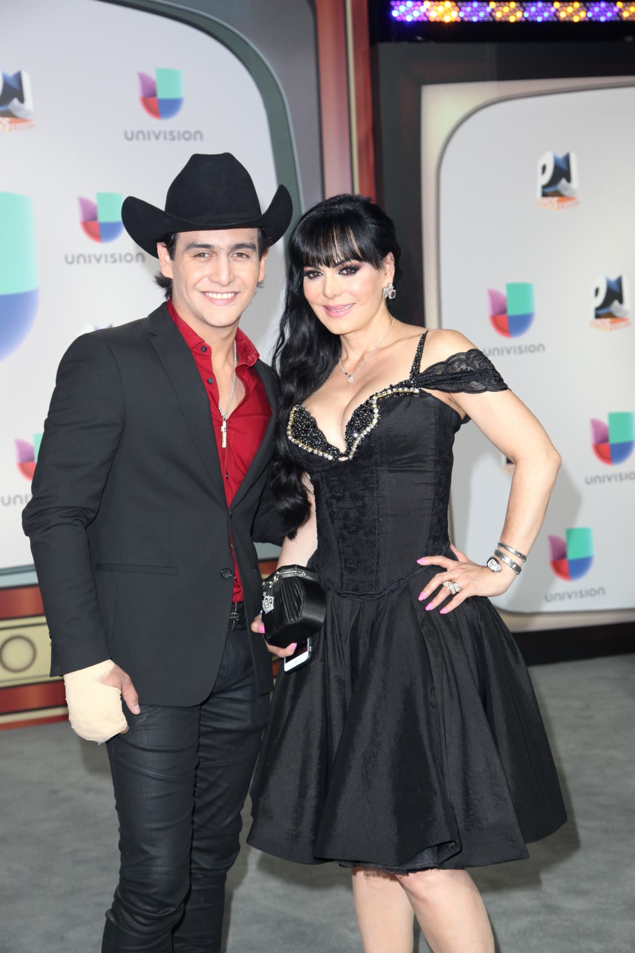 En dicho evento, Maribel estuvo acompañada por su hijo Julián.