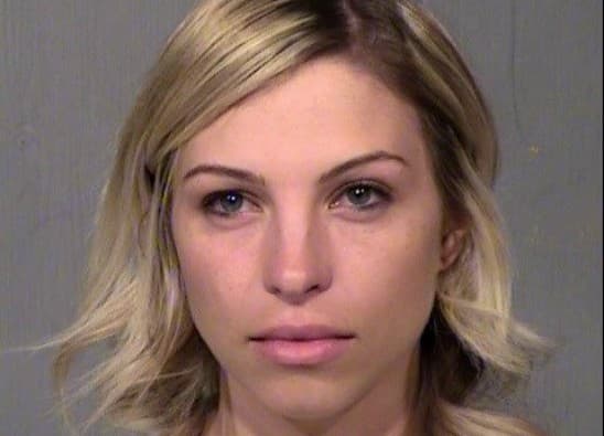 Brittany Zamora, de 27 años, le fue fijada una fianza de 250,000 dólares y está previsto que comparezca en corte el próximo 29 de marzo.