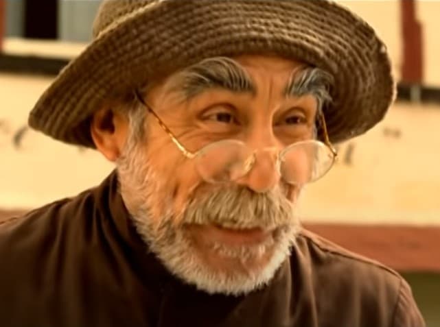 <b>Héctor Suárez, Don Pepe</b>
<br>Don Pepe, a grandes rasgos, era el corazón del equipo. De él fue la idea de fundarlo, reclutó a los niños de San Francisco del Monte y les consiguió un lugar donde poder entrenar. Por si fuera poco, era una figura constante en todos los entrenamientos y partidos, además de que siempre motivaba a los niños a dar lo mejor de sí mismos en la cancha.