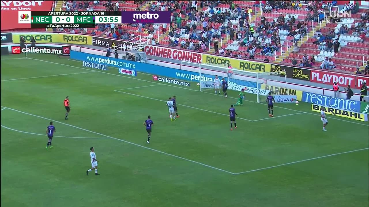 ¡TIRO ATAJADO! disparo por Facundo Batista.