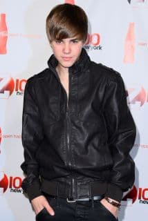 En 2010, Justin se convirtió en un ídolo adolescente internacional con la publicación de su éxito 'Baby'. Tenía solo 16 años cuando realizó su primera gira, 'My World Tour'.