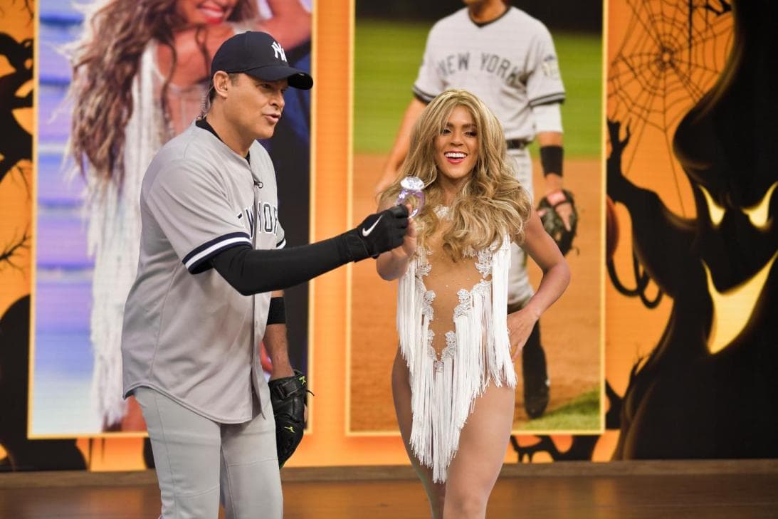 Alex Rodríguez también estuvo en la casa y la pareja revivió el momento de su compromiso.