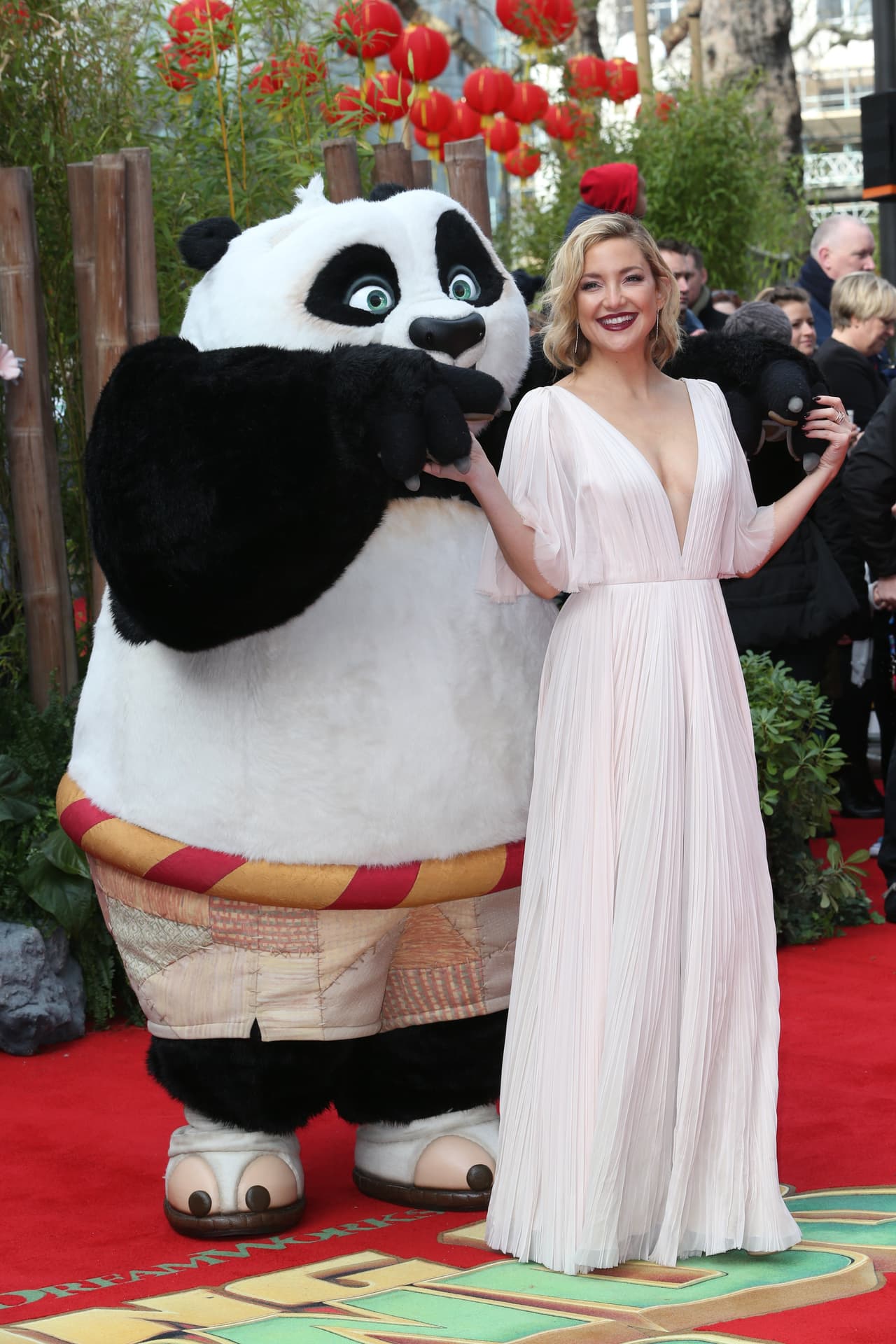 Po quedó enamorado.