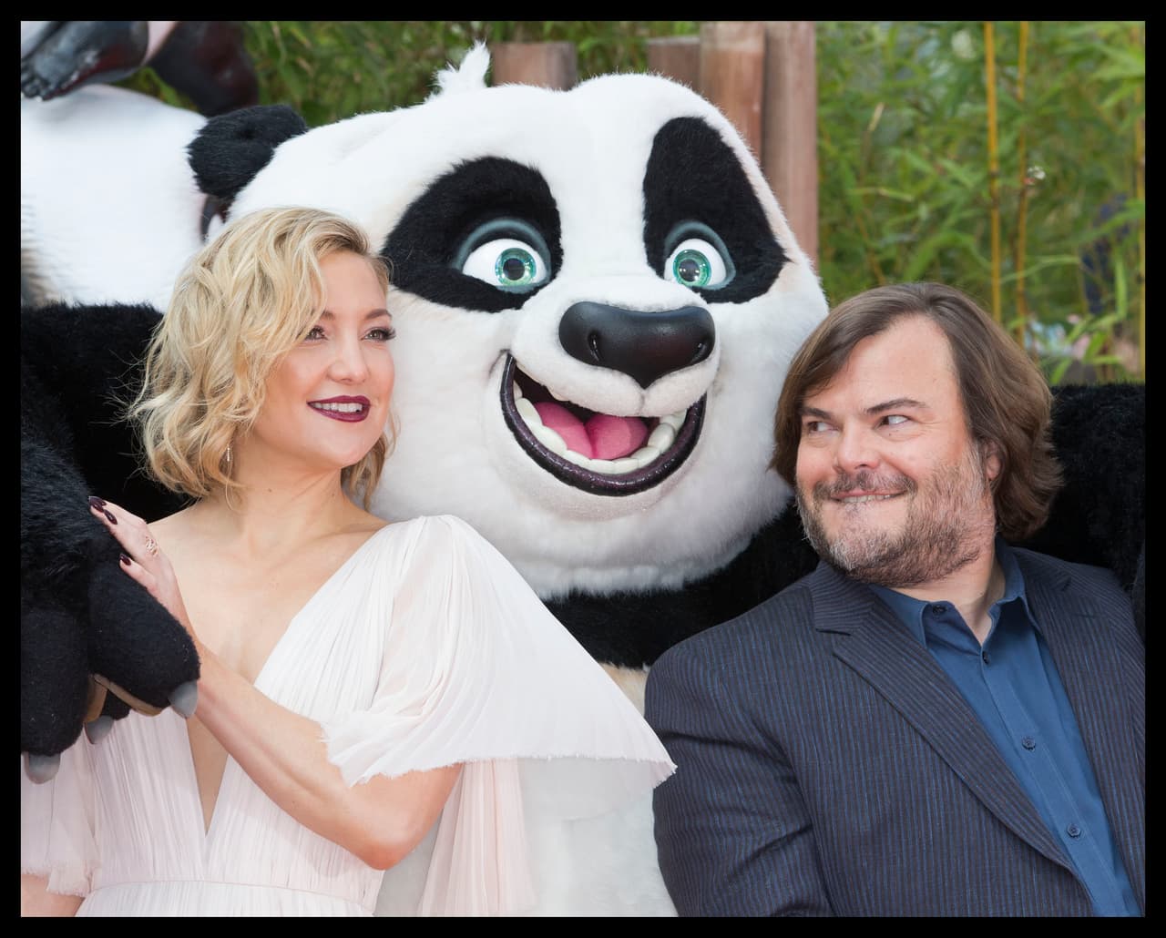 Kate posó junto a su colega Jack Black.