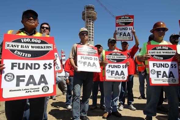 14.7 MILLONES DE AFILIADOS- Son el número trabajadores asalariados que pertenecen a un sindicato en Estados Unidos, según datos de Bureau of Labor Statistics. De ellos 7.6 millones forman parte de sector público, y 7.1 millones al sector privado.