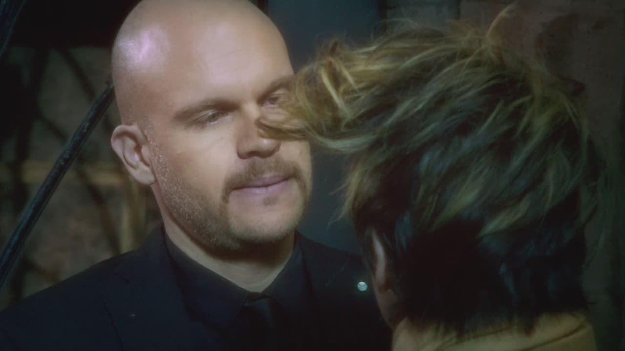 Él da vida a Teo, uno de los hombres de confianza de Yago.