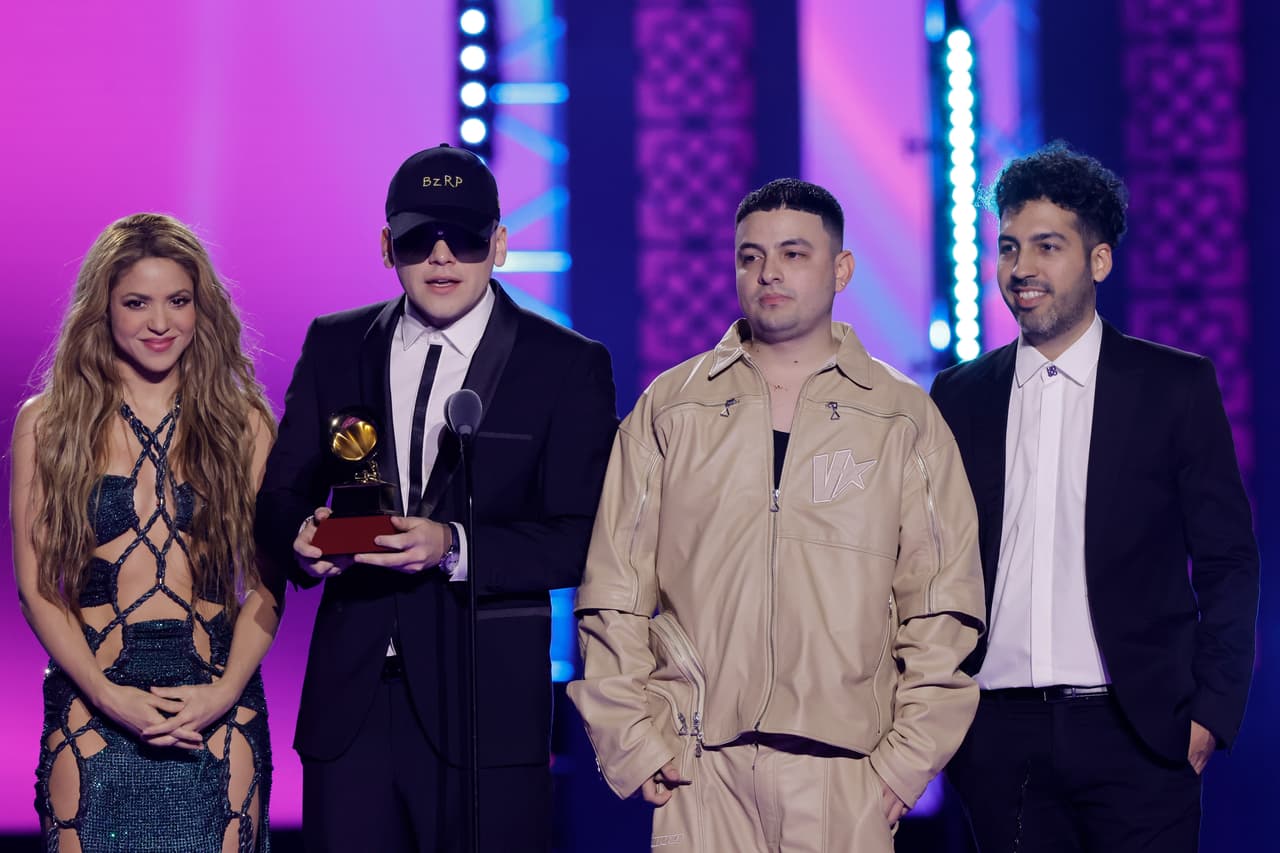 SEVILLE, SPAIN - NOVEMBER 16: (L-R) Shakira, Bizarrap, Kevyn Mauricio Cruz and Santiago Alvarado accept the Song of the Year award on stage during The 24th Annual Latin Grammy Awards on November 16, 2023 in Seville, Spain. (Photo by Kevin Winter/Getty Images for Latin Recording Academy)