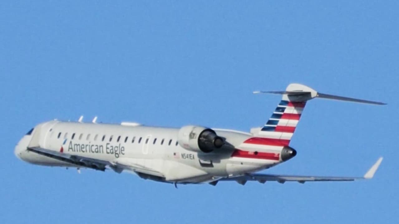 A un año del accidente mortal, experto evalúa ajustes en el espacio aéreo del aeropuerto Reagan