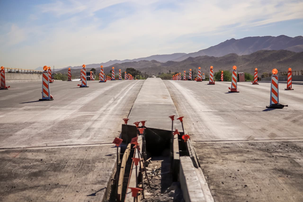 Aún no se da a conocer a que hora abrirá la nueva ruta al transito vehicular.
<br>
