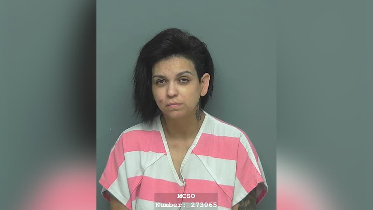 Miriam N. Hamilton – es sospechosa de conducir bajo los efectos del alcohol.