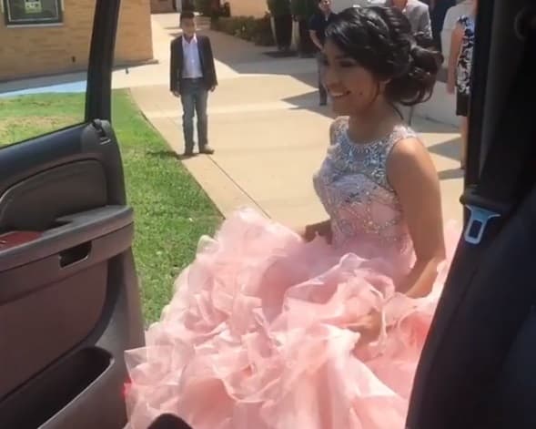 El internet se vio inundado de personas de todos los estratos sociales realizando el reto.