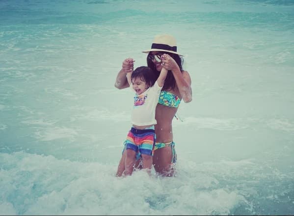 Matteo ha crecido rodeado de amor, y su 'mami' hace todo para hacerlo feliz.