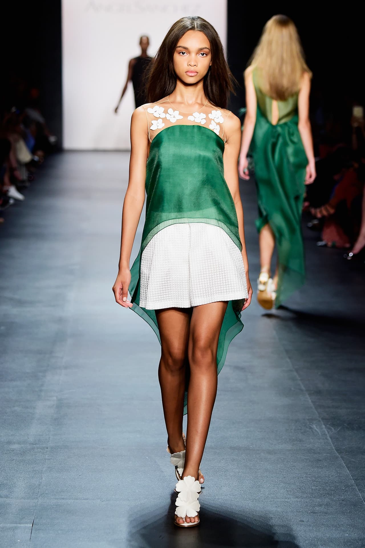 El diseñador venezolano presenta su nueva colección en la New York Fashion Week.