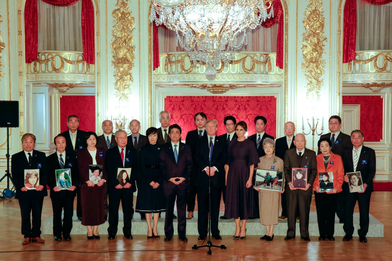 Donald Trump y su esposa Melania tuvieron un encuentro con secuestrados y familiares de secuestrados por el régimen de Corea del Norte. En la reunión también estuvieron presentes Shinzo Abe y su esposa.