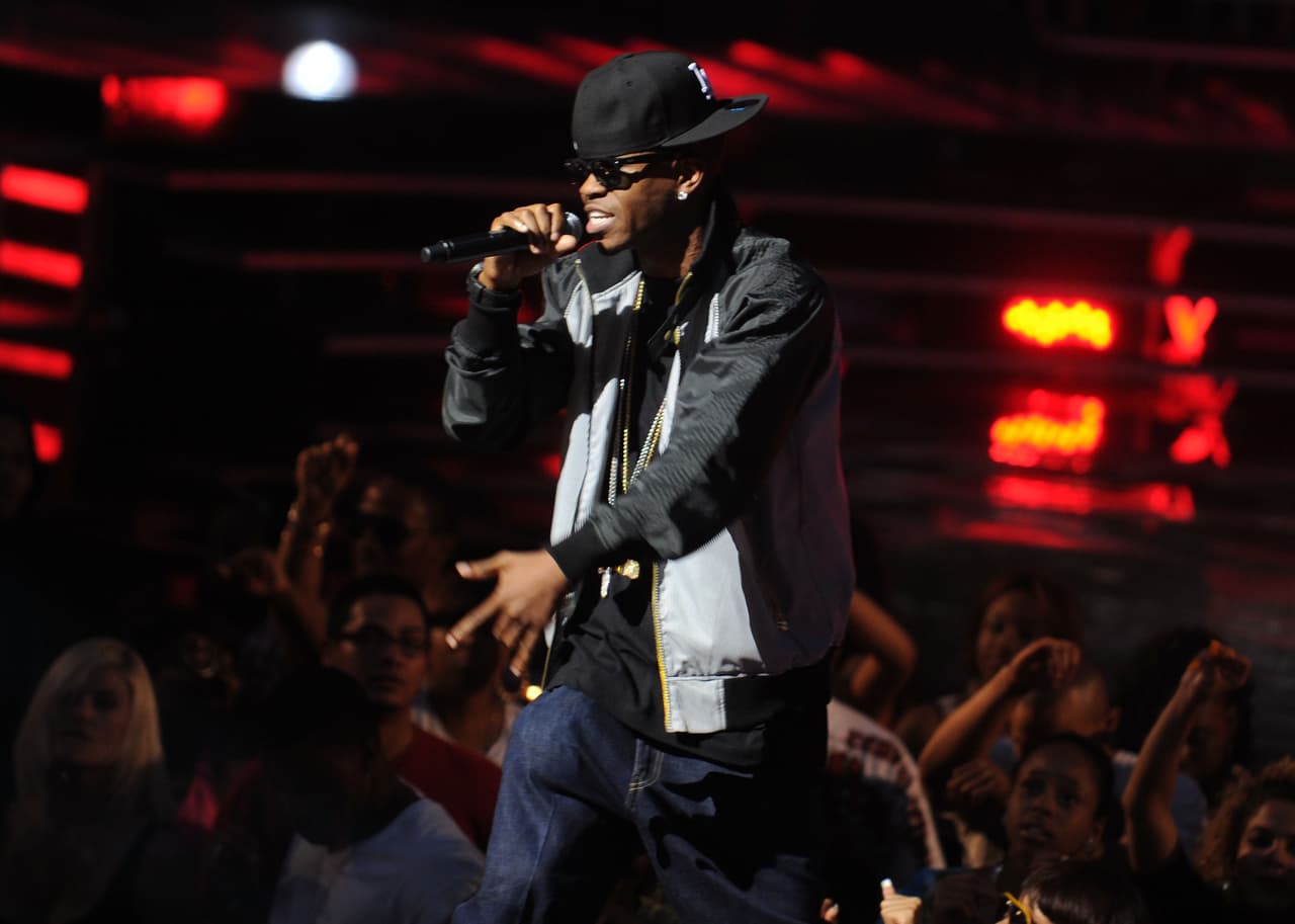 Classic Jam: Chamillionaire - Ridin' ft. Krayzie Bone